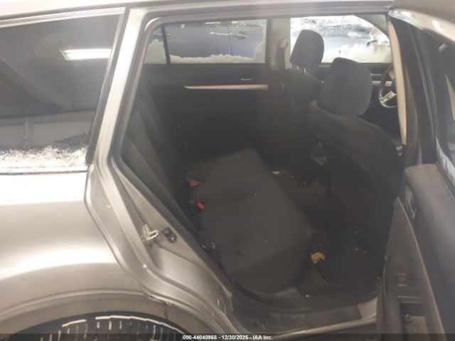 Subaru Outback 2.5i Premium Image 8