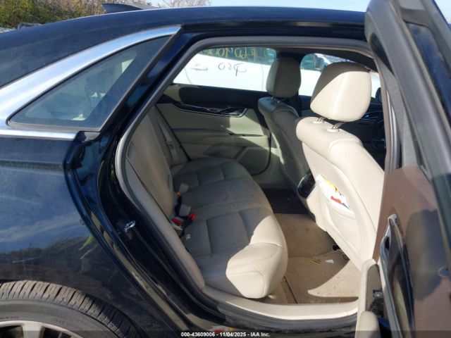 Cadillac XTS Luxury Image 2