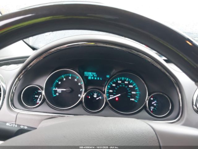 Buick Enclave Convenience Image 8