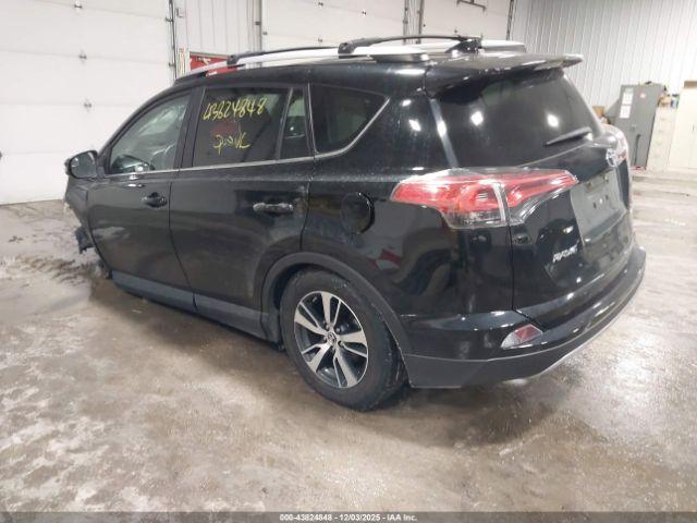 Toyota RAV4 Xle Image 3