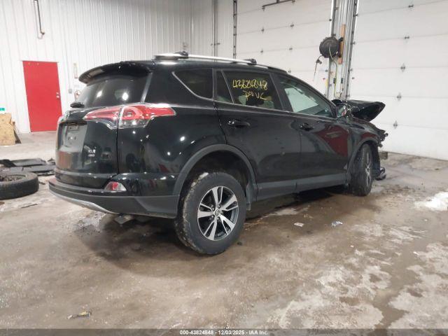 Toyota RAV4 Xle Image 2