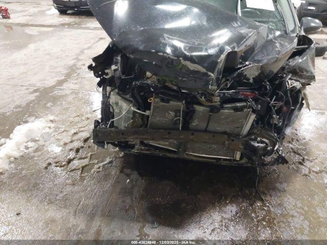 Toyota RAV4 Xle Image 4