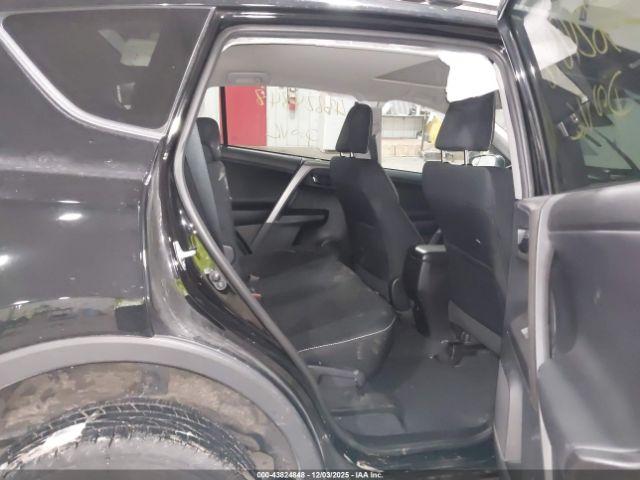 Toyota RAV4 Xle Image 17