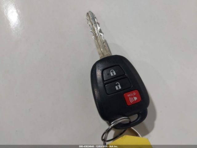 Toyota RAV4 Xle Image 10