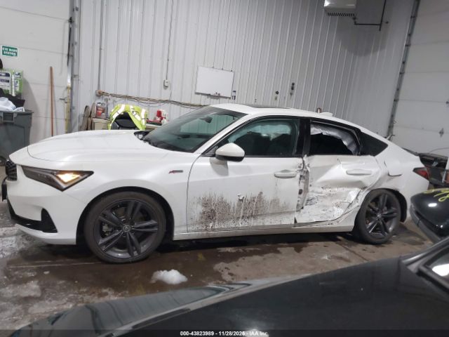 Acura Integra A-spec Image 14