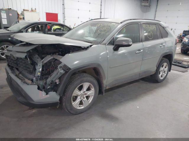 Toyota RAV4 Xle Image 14