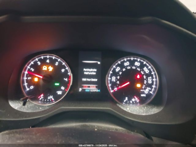 Toyota RAV4 Xle Image 7