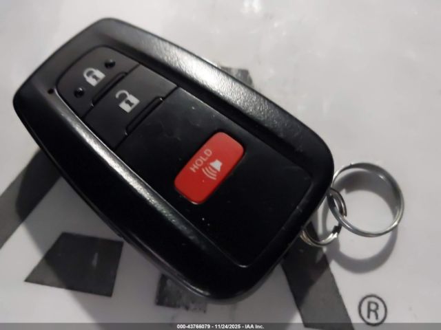 Toyota RAV4 Xle Image 16