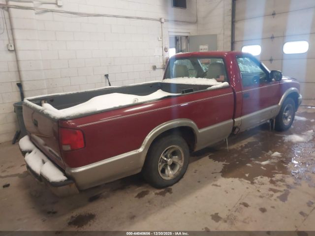 Chevrolet S-10 Ls Image 6