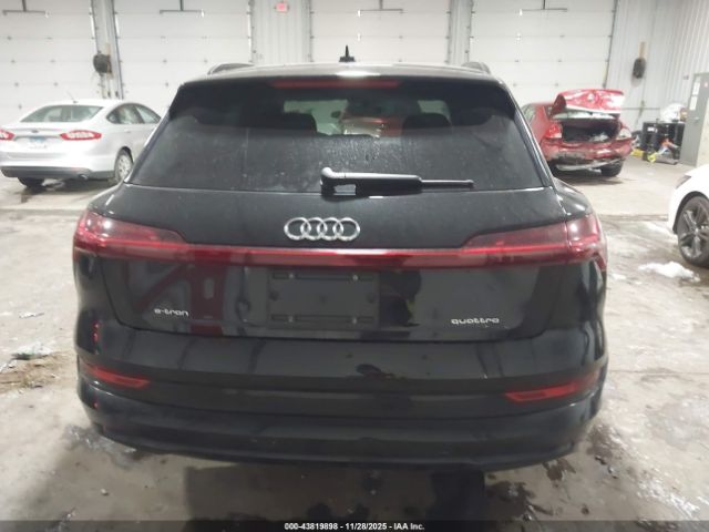 Audi e-tron Premium Quattro Image 6