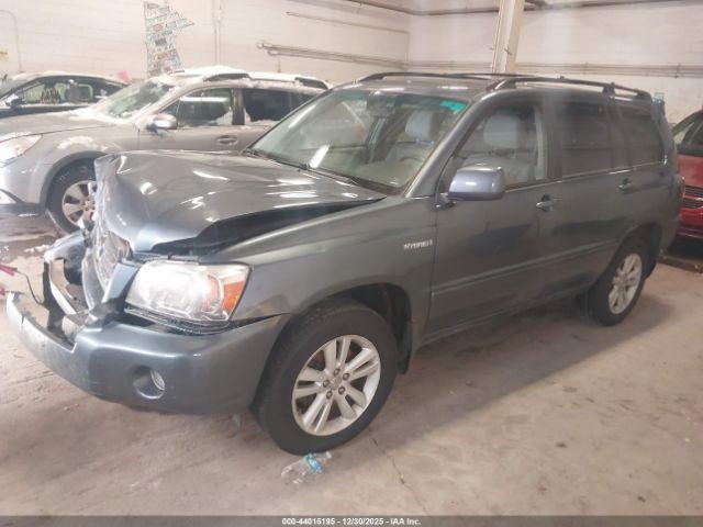 Toyota Highlander V6 Image 3