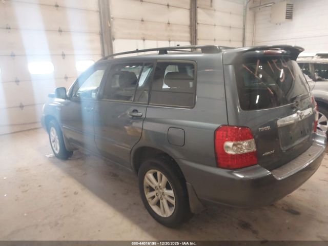 Toyota Highlander V6 Image 2