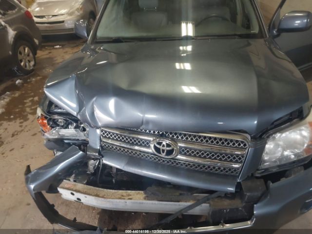 Toyota Highlander V6 Image 5