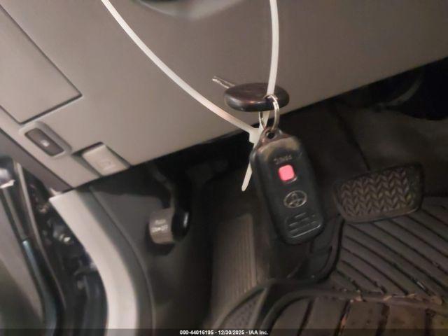 Toyota Highlander V6 Image 11