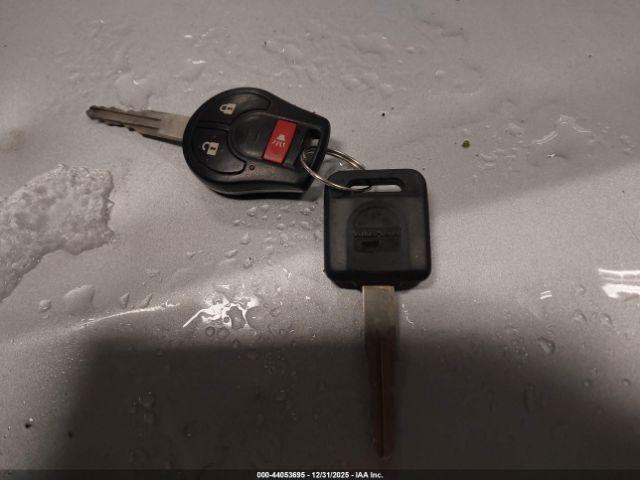 Nissan Versa Image 9