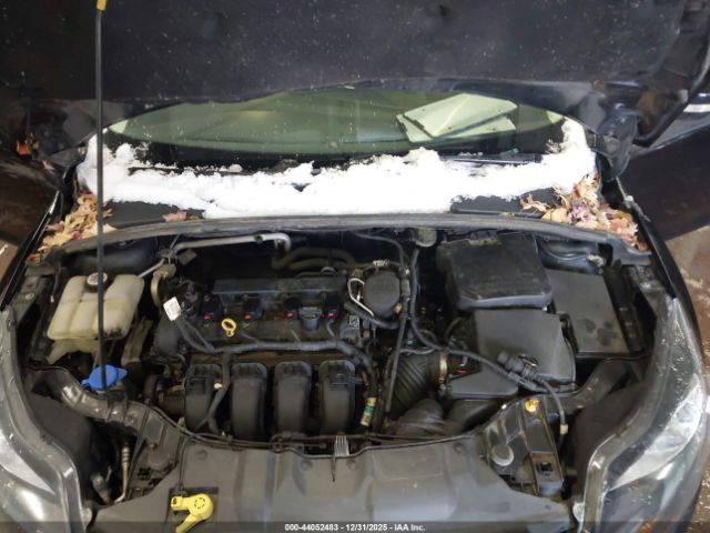 Ford Focus Titanium Image 11