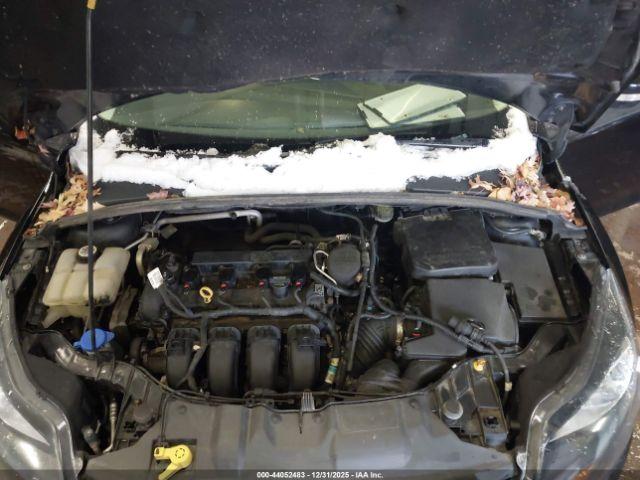 Ford Focus Titanium Image 11