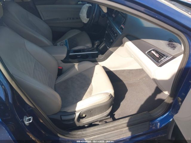 Hyundai SONATA Sport Image 16