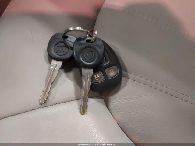 Buick Lucerne Cxl Image 10