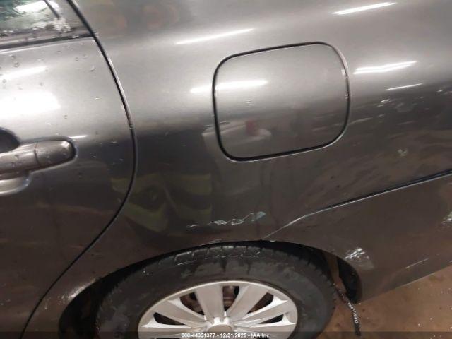 Toyota Corolla Le Image 7