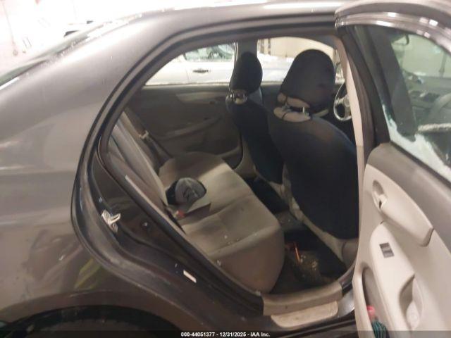 Toyota Corolla Le Image 11