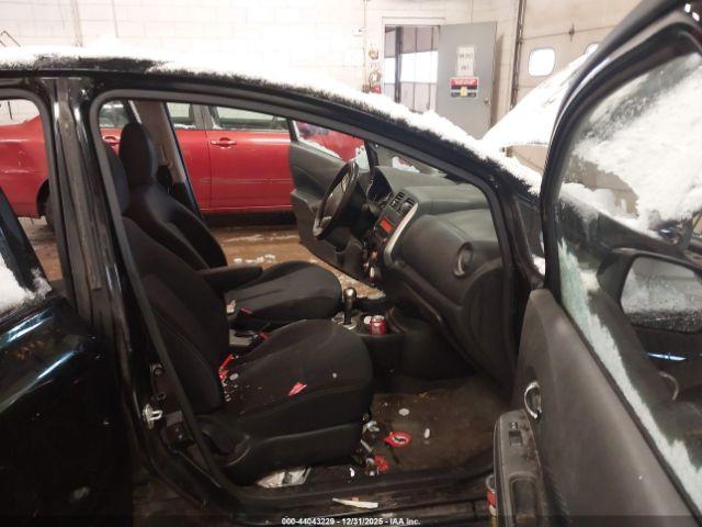 Nissan Versa Sv Image 7