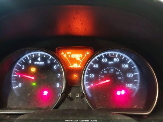 Nissan Versa Sv Image 10