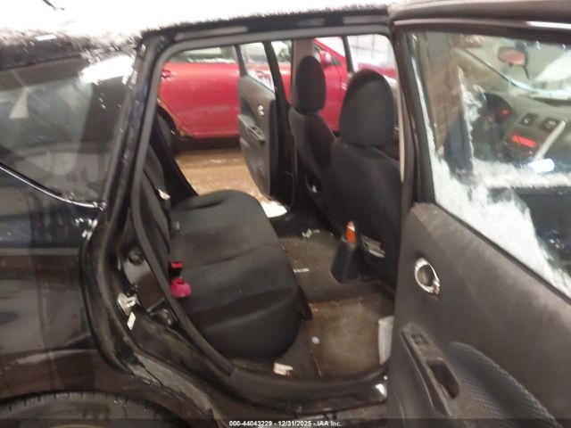 Nissan Versa Sv Image 9