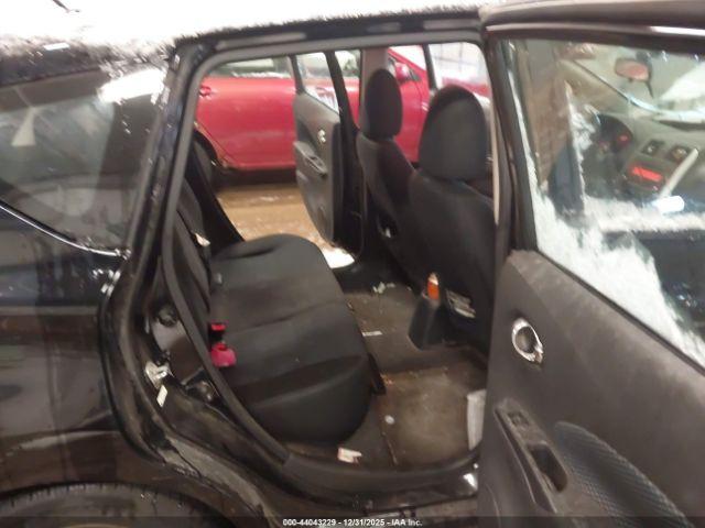 Nissan Versa Sv Image 9