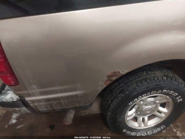 Ford Expedition Xlt Image 2