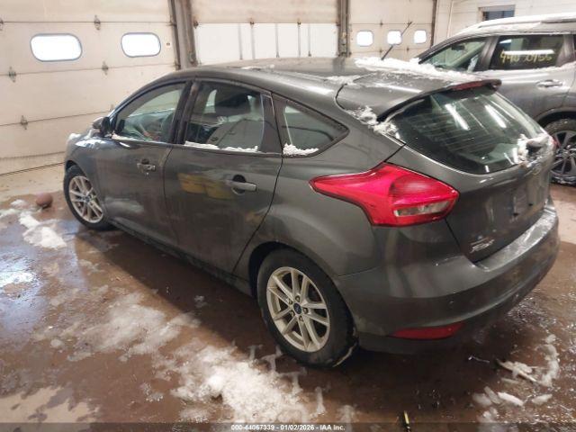 Ford Focus Se Image 8