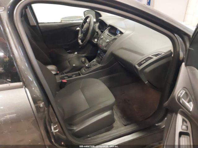 Ford Focus Se Image 10