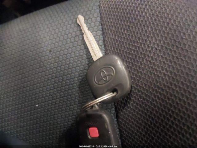 Toyota Matrix Xr Image 9