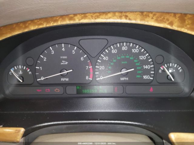 Jaguar S-Type 3.0l V6 Image 11