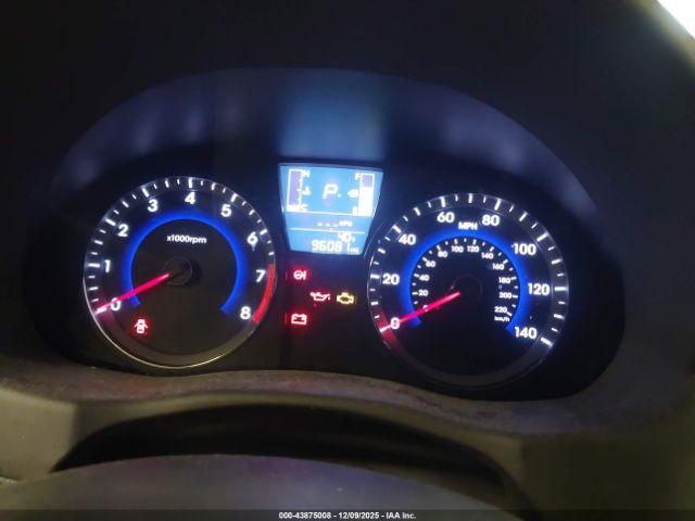 Hyundai ACCENT Se Image 8