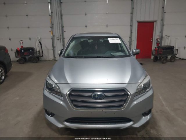 Subaru Legacy 2.5i Sport Image 10