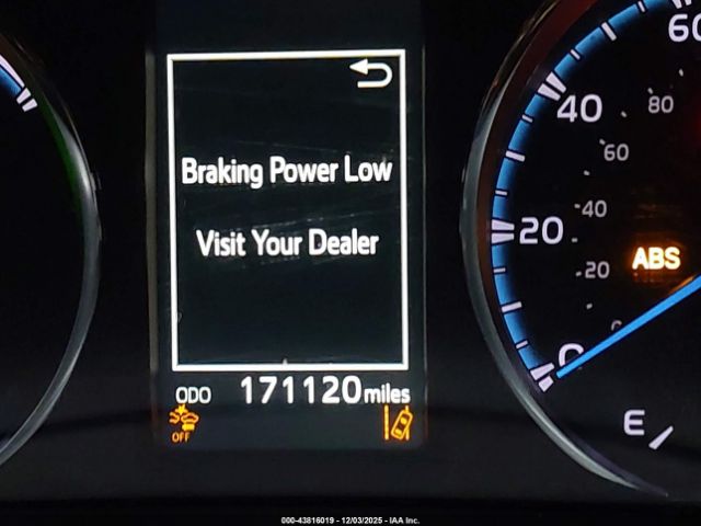 Toyota RAV4 Xle Image 12