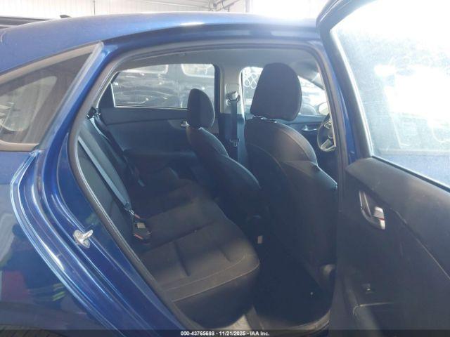 Kia Forte Lxs Image 12