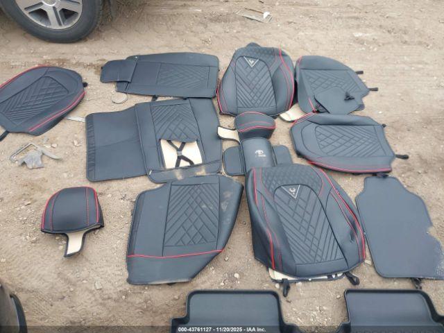 Toyota Corolla Le Image 4