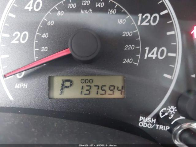 Toyota Corolla Le Image 16