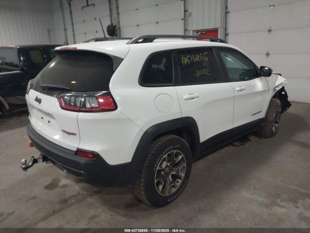 Jeep Cherokee Trailhawk 4x4 Image 4