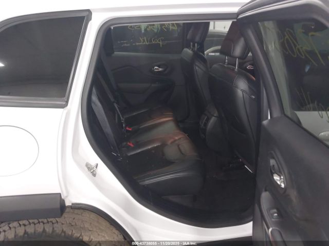 Jeep Cherokee Trailhawk 4x4 Image 2