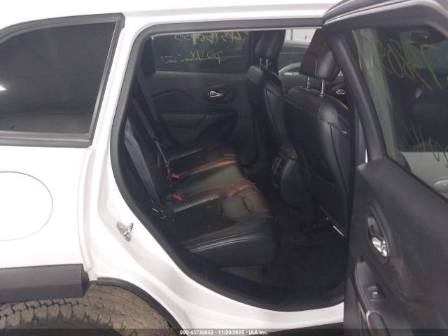 Jeep Cherokee Trailhawk 4x4 Image 2