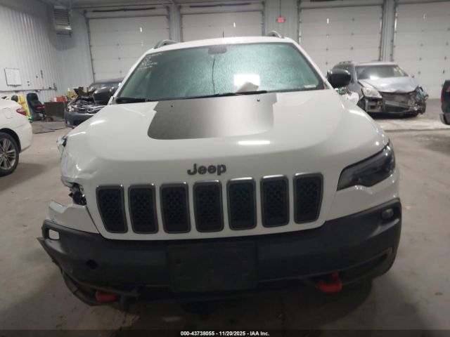 Jeep Cherokee Trailhawk 4x4 Image 11