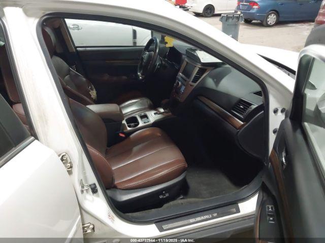 Subaru Outback 3.6r Limited Image 11