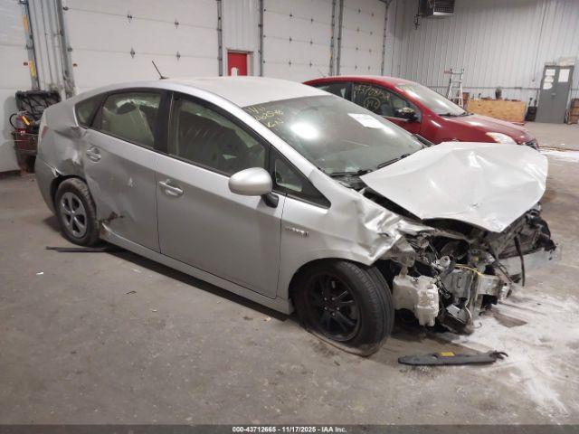  Salvage Toyota Prius