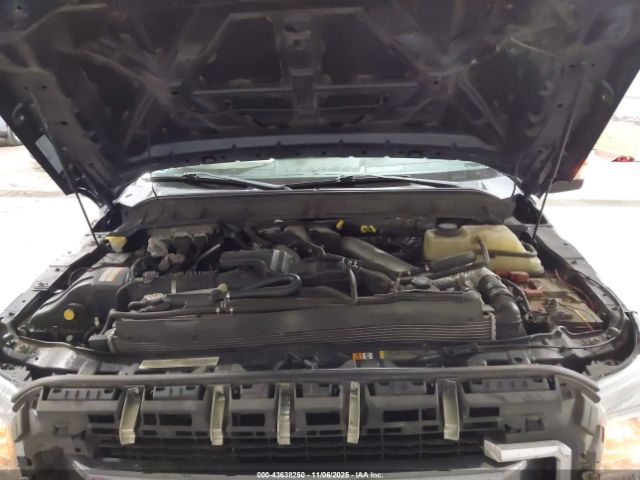 Ford F-250 Xlt Image 4