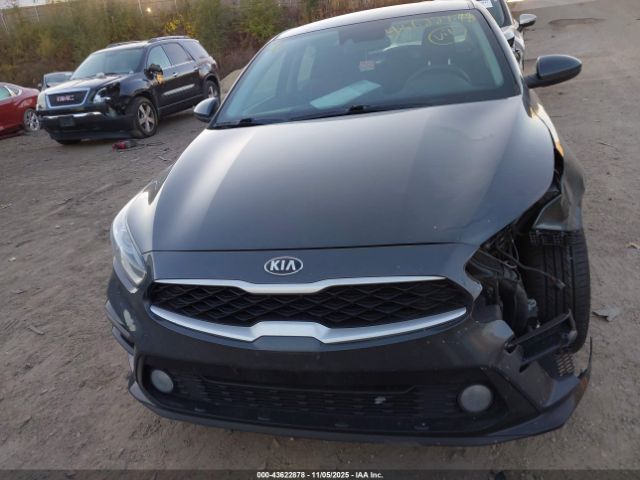 Kia Forte Lxs Image 16