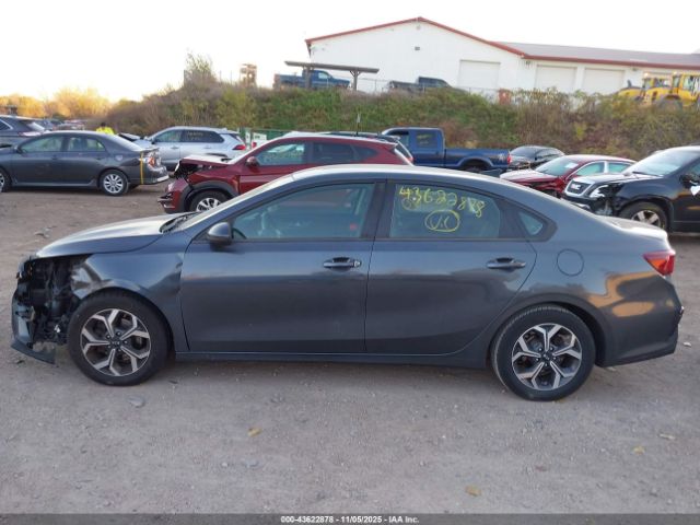 Kia Forte Lxs Image 14