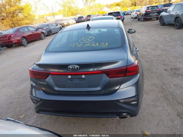 Kia Forte Lxs Image 12